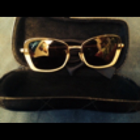Authentic Chanel sunglasses!