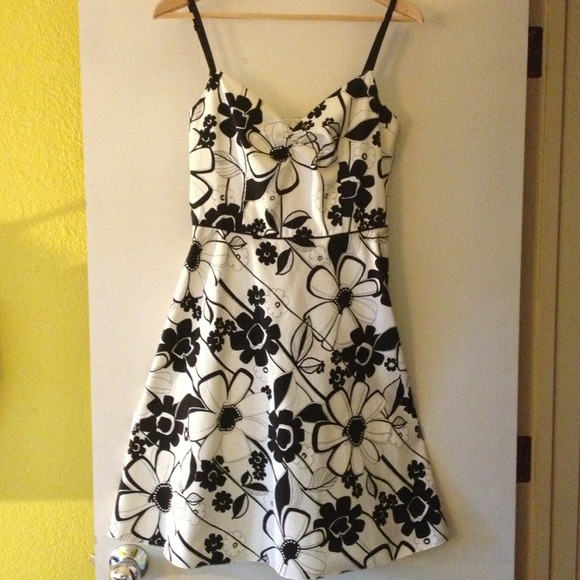 Trina Turk dress - Picture 1 of 4