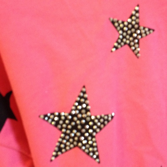 Cute long sleeve crop top. - Picture 3 of 3