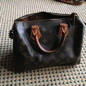 Authentic Louis Vuitton Speedy bag
