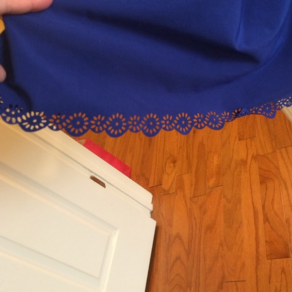 Blue ruffle dress - Picture 2 of 4