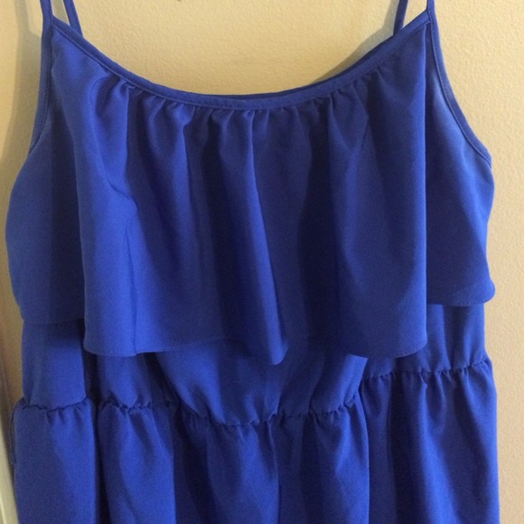 Blue ruffle dress - Picture 3 of 4