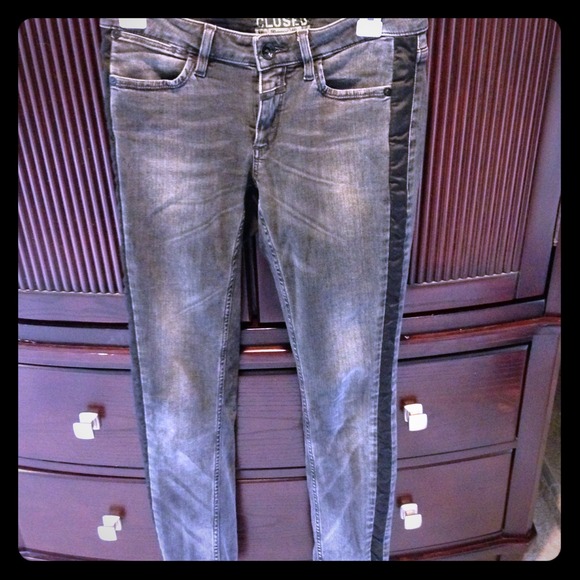 Relaxed skinny jeans SOLD!