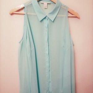 Shoulder revealing blouse