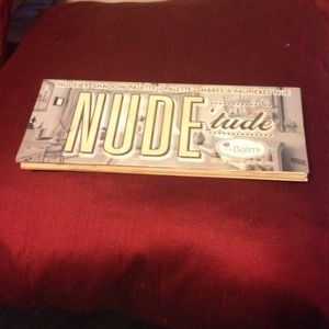 The balm nude tude eyeshadow pallet.