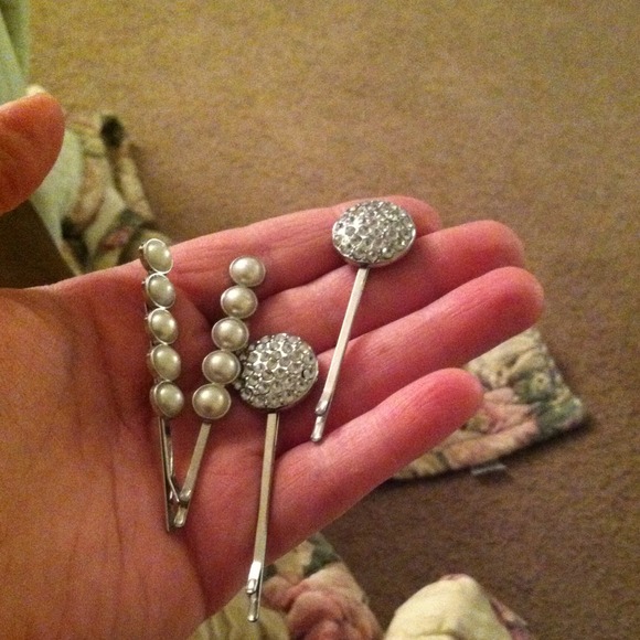 Hair pins