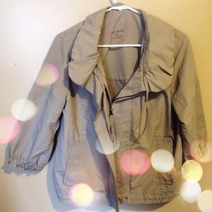 Fun and Flirty Eddie Bauer Windbreaker!