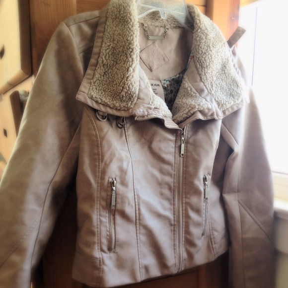 Tan Brown leather jacket with faux fur!