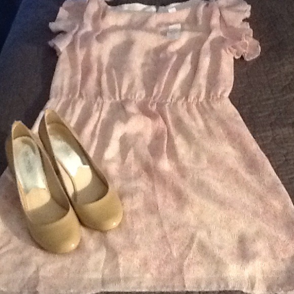 LOFT Dresses & Skirts - LOFT Flirty Pink Dress