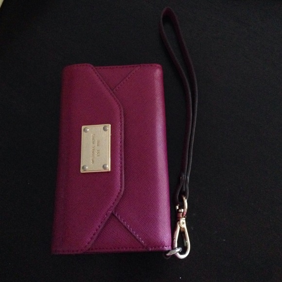 iphone 5 wristlet