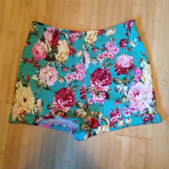 Brandymelville floral high waisted shorts