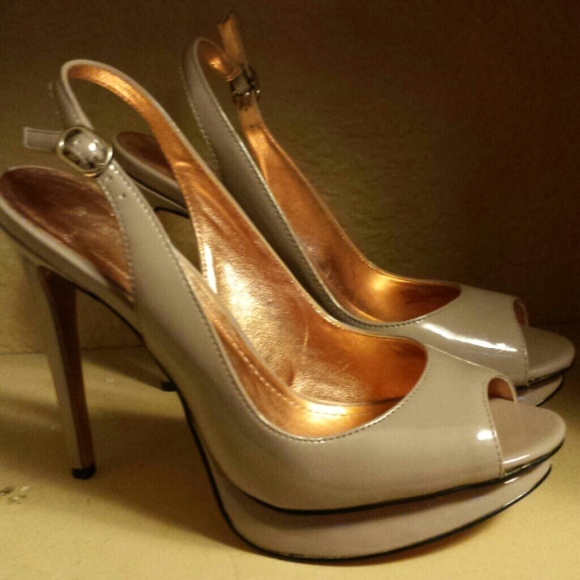 BCBG shoes
