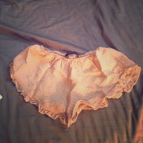 ❌Sold Brandy melville pink polka dot vodi shorts