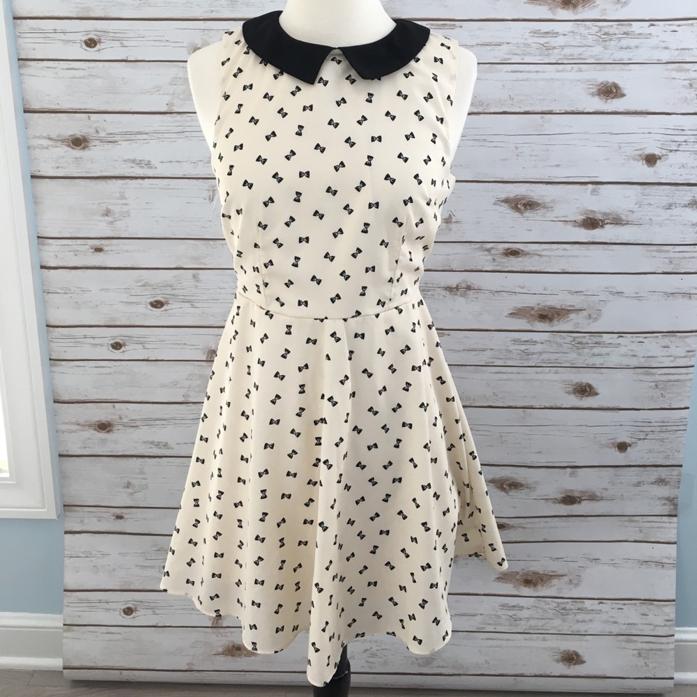 💕 Host Picks 💕 • Bow Dress • - Picture 3 of 4