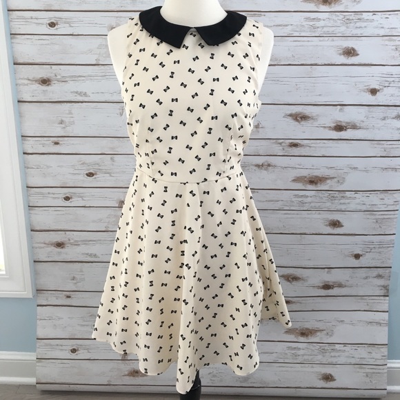 π Host Picks π β’ Bow Dress β’ - Picture 3 of 4