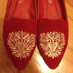 Vintage red flats