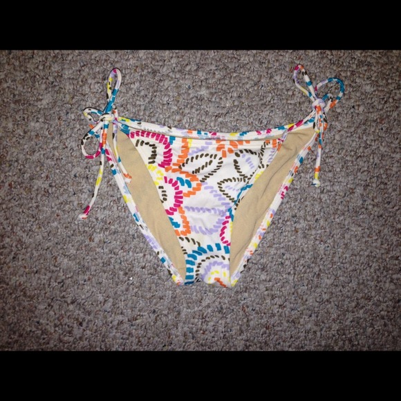 Victoria secret bathing suit - Picture 3 of 3