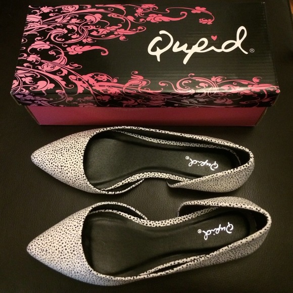 White pointy flats
