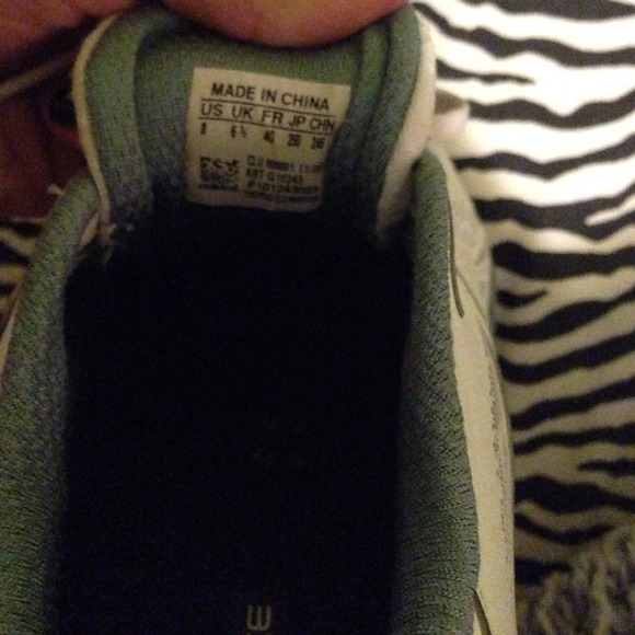 Adidas running shoes - Picture 4 of 4