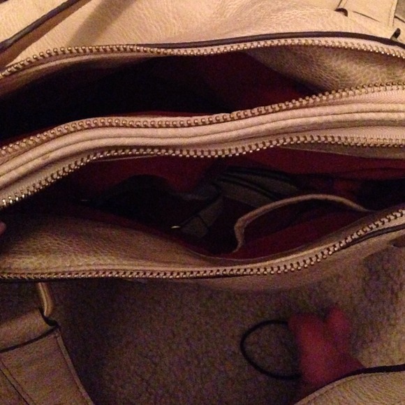 The Limited purse - Picture 2 of 2