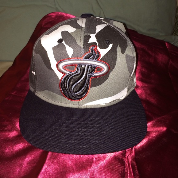 Authentic Adidas Miami Heat SnapBack Hat.