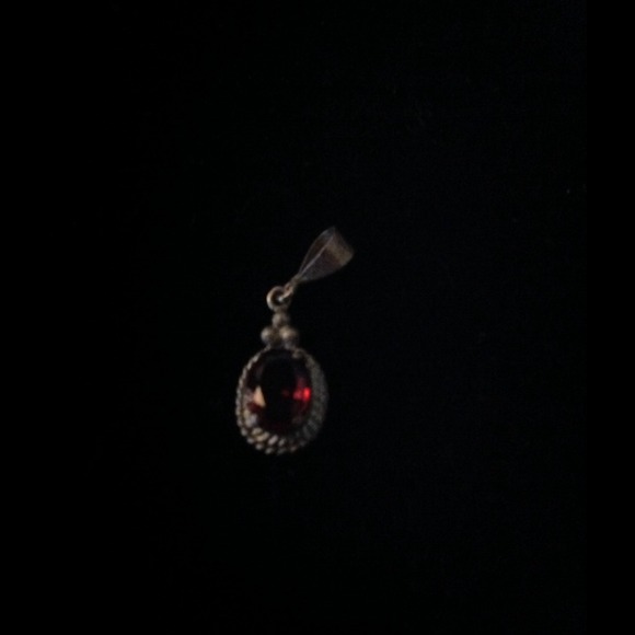 Sterling silver and garnet pendant