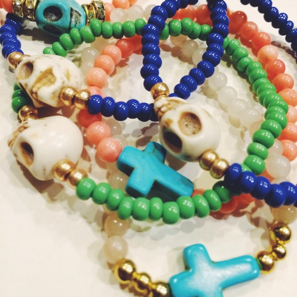 🎁FREE with any purchase! 🎁