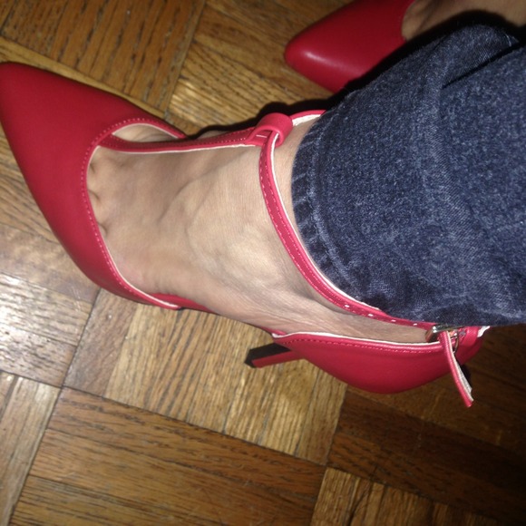 Shoes - Red heels