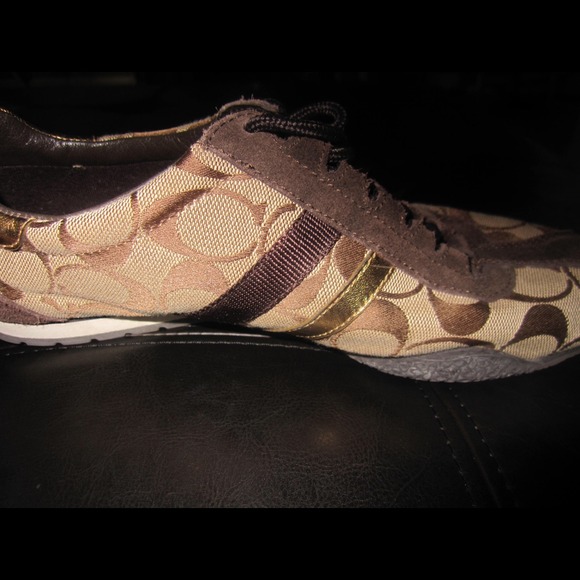Coach sneakers size 9