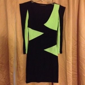 Color block puff shoulder dress.