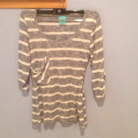 Cozy rayon/poly shirt