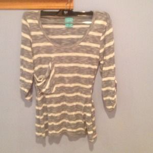 Cozy rayon/poly shirt