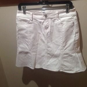 White denim skirt