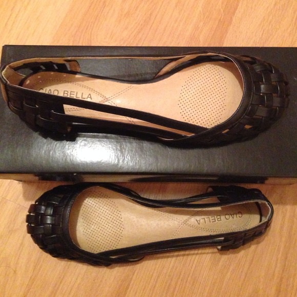 Ciao Bella (Macy's) Black Flats - Picture 1 of 3