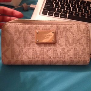 MK wallet