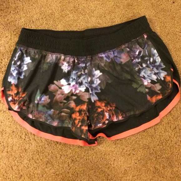 ❌Sold ❌ Lululemon shorts