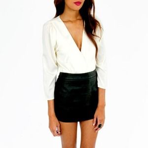 🙅SOLD❗️🙅Tobi Addison Bodysuit Ivory Size Small