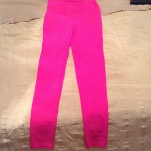 Sold!!Neon pink high waist legging...size M