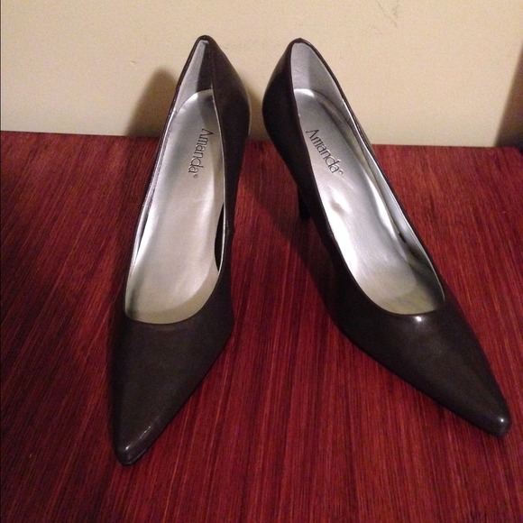 Amanda Brown Heels Pumps
