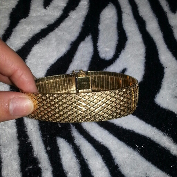 VINTAGE ALL GOLD BRACELET