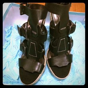 Marciano Wedge Sandal -black size 7