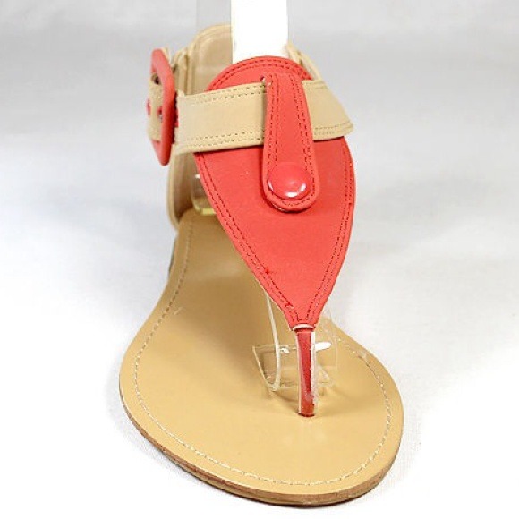 🚫Sold🚫Tone Buckle T-Strap Flat Sandal - Picture 3 of 4