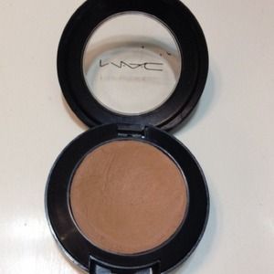 MAC studio finish concealer NW 30