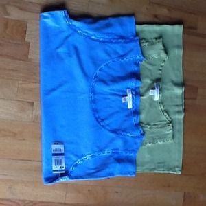 Bundle of 2 tank tops