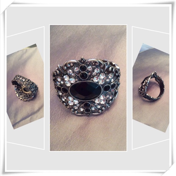 SOLD❤️❤️❤BUNDLE 4NIGKA- BRACELET WITH RHINESTONES