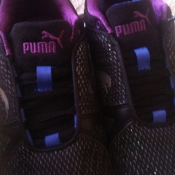 Puma women's running shoes! - Picture 2 of 4