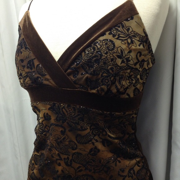Studio Y Brown Floral Velour Tank Top