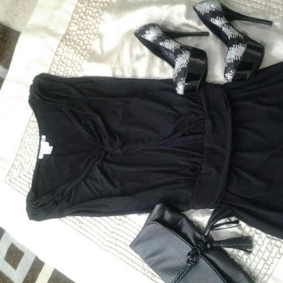 STUDIO M black short dress - Picture 3 of 3