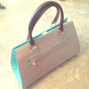 Bundle for @livvielove