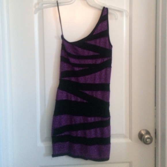 Purple black cocktail dress. 2bebe